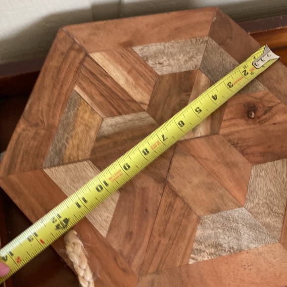 Beautiful Inlay Wood Charcuterie Board - Picture 11 of 12